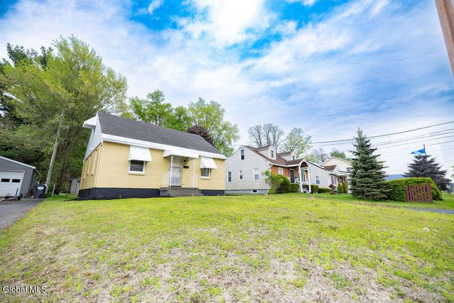 1782 Fiero Avenue, Rotterdam, NY 12303