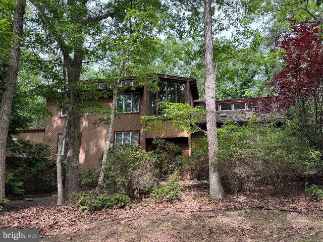 18 TOMAHAWK CT, Medford, NJ 08055
