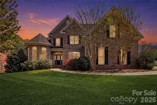 3052 17th Street Court NE, Hickory, NC 28601