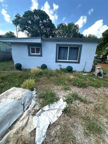16200 NE 3rd Ave, Miami, FL 33162