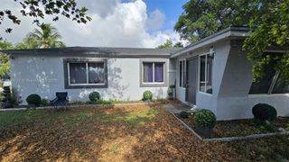 16200 NE 3rd Ave, Miami, FL 33162