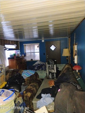 104 SHIRLEY Street, Interlachen, FL 32148