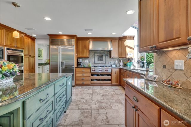 24332 140th Avenue SE, Kent, WA 98042