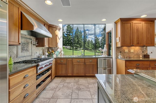 24332 140th Avenue SE, Kent, WA 98042