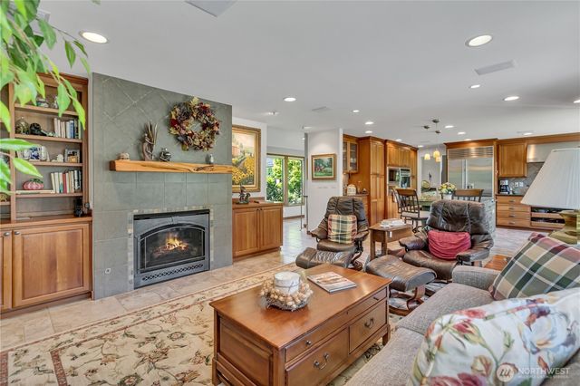 24332 140th Avenue SE, Kent, WA 98042