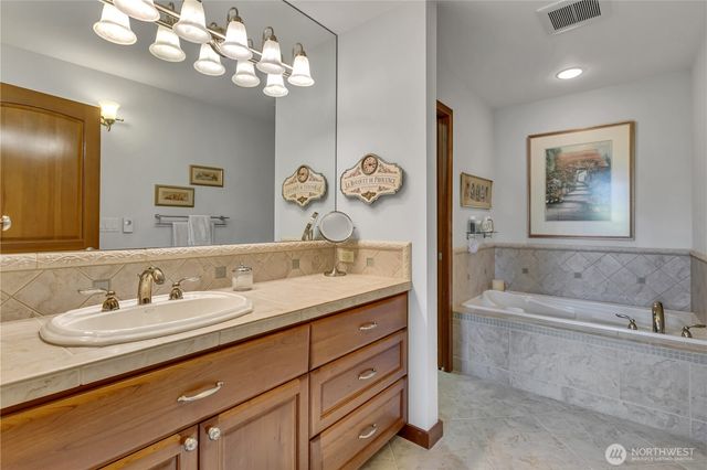 24332 140th Avenue SE, Kent, WA 98042