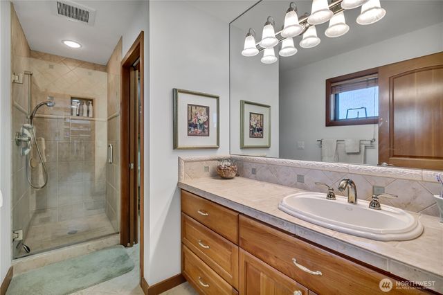24332 140th Avenue SE, Kent, WA 98042