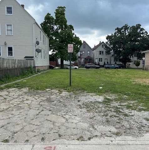4904 W 28th Place, Cicero, IL 60804