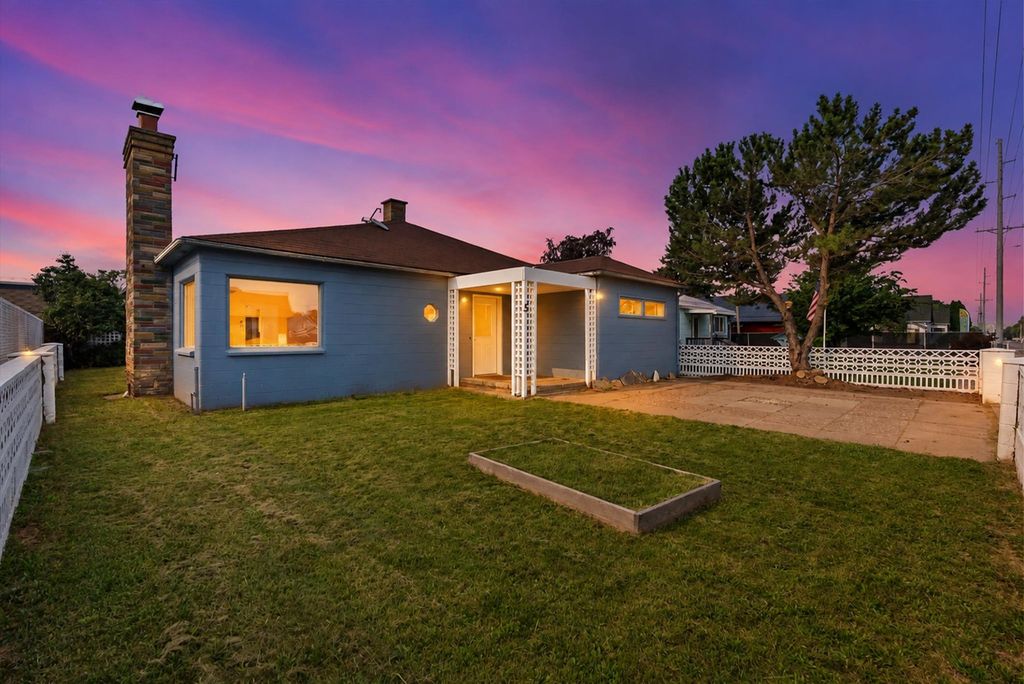 5 7th Avenue W, Polson, MT 59860 photo 1