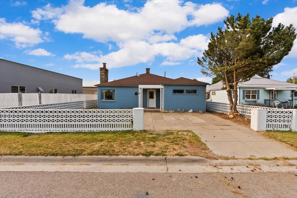 5 7th Avenue W, Polson, MT 59860 photo 2