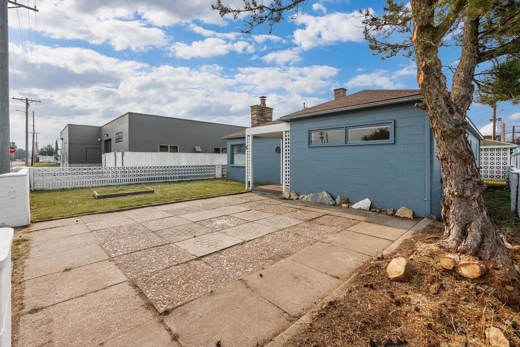 5 7th Avenue W, Polson, MT 59860 photo 3