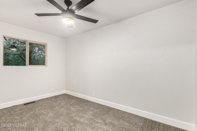 8943 S Emerald Lane, Hereford, AZ 85615