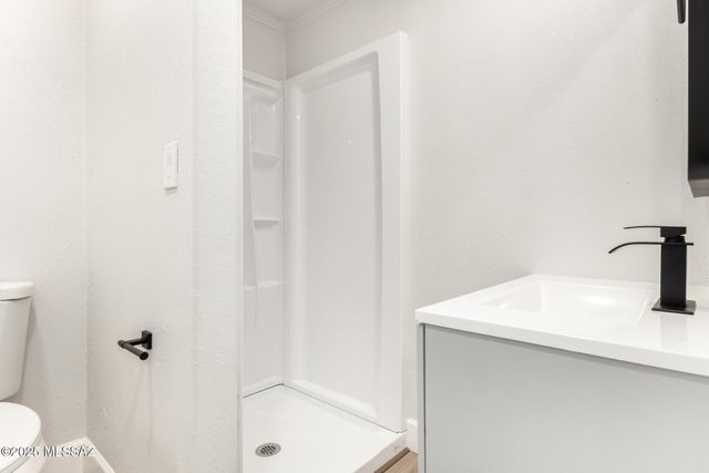 8943 S Emerald Lane, Hereford, AZ 85615