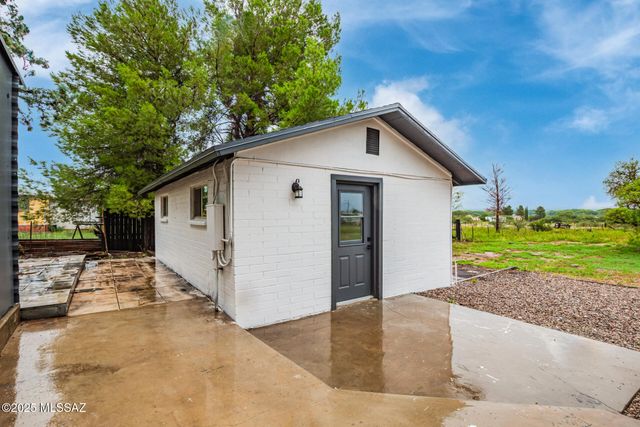 8943 S Emerald Lane, Hereford, AZ 85615