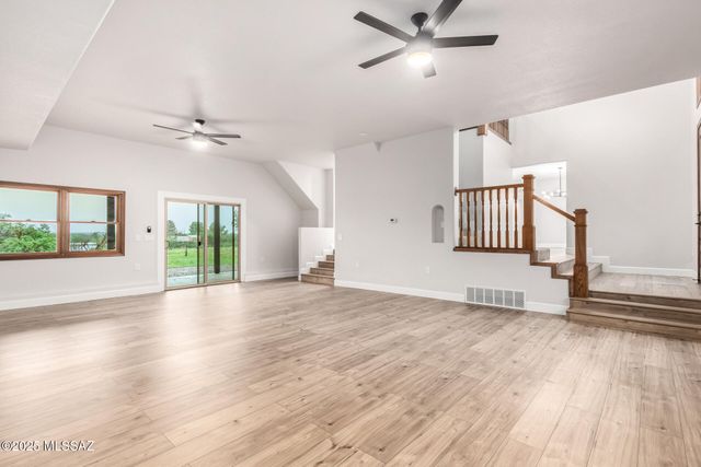 8943 S Emerald Lane, Hereford, AZ 85615