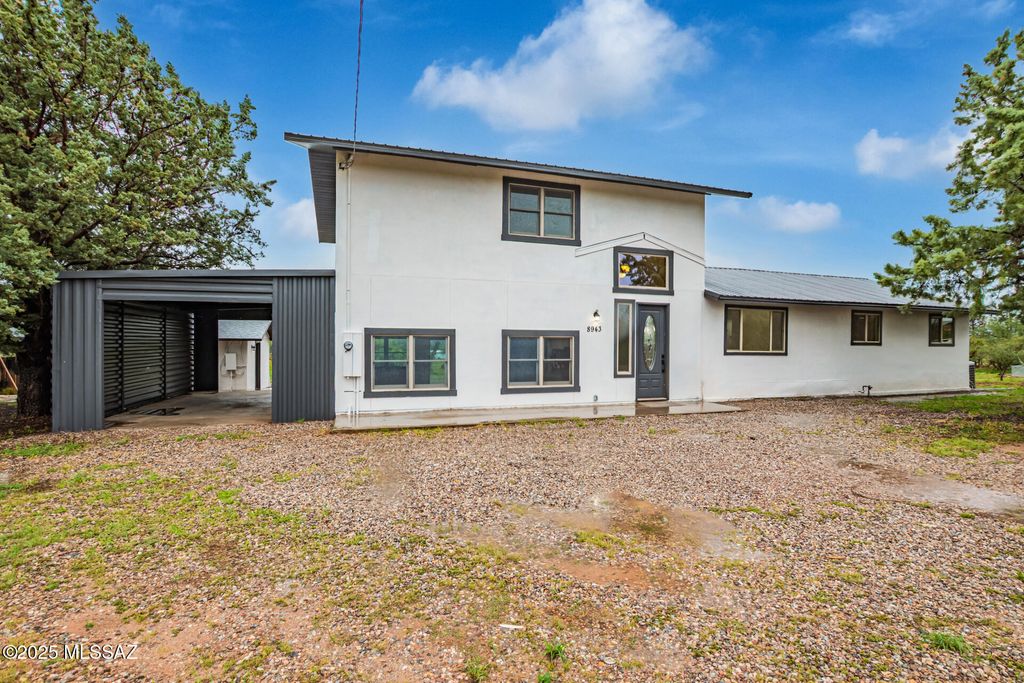 8943 S Emerald Lane, Hereford, AZ 85615