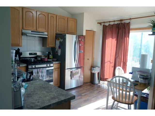 127 W AMBERlEY Drive, Round Lake, IL 60073