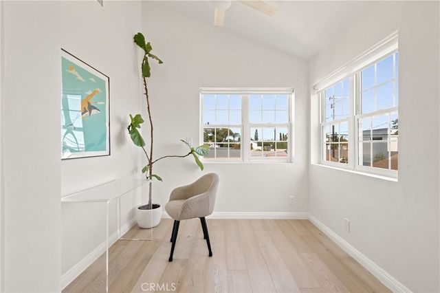 11822 Exposition Boulevard, Los Angeles, CA 90064