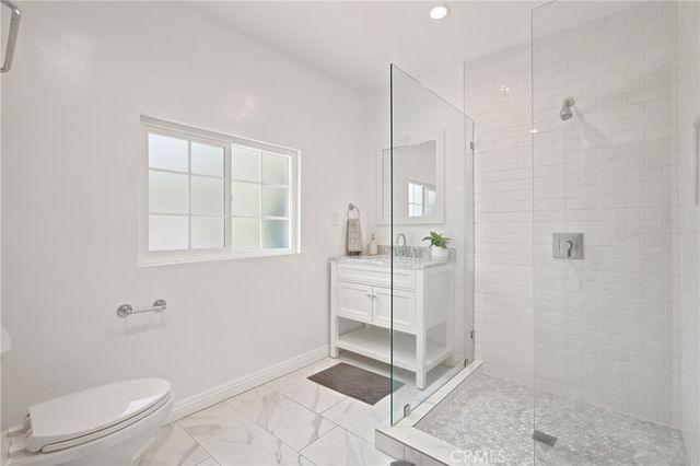 11822 Exposition Boulevard, Los Angeles, CA 90064
