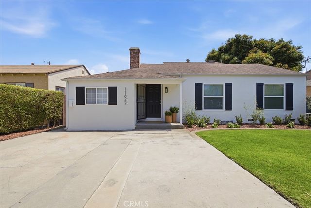 11822 Exposition Boulevard, Los Angeles, CA 90064