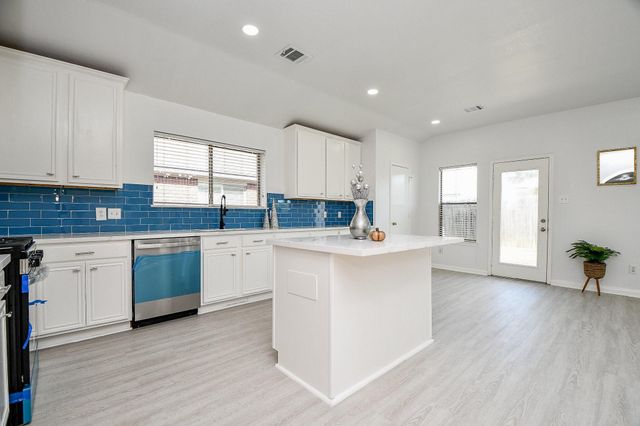 16343 Dryberry Court, Houston, TX 77083