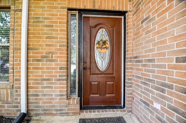 16343 Dryberry Court, Houston, TX 77083