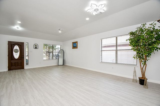 16343 Dryberry Court, Houston, TX 77083