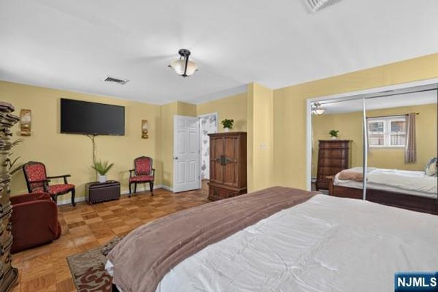 67 Nolton Street, Belleville, NJ 07109