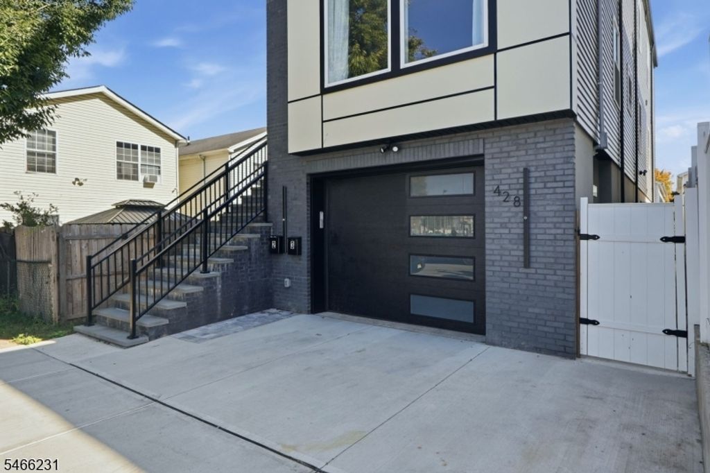 428 Peshine Ave, Newark City, NJ 07112 — photo 2