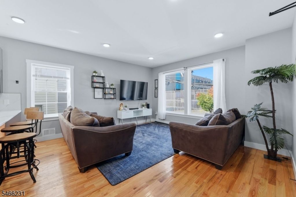 428 Peshine Ave, Newark City, NJ 07112 — photo 4