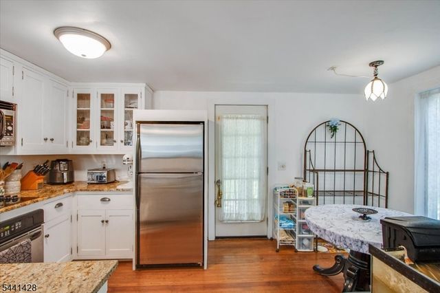 87 Main St, Andover Boro, NJ 07821