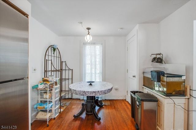 87 Main St, Andover Boro, NJ 07821