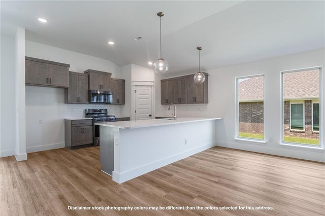 5122 Vista Avenue, Springdale, AR 72762