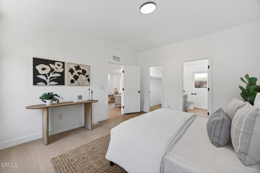 Image 18 of property listing at 397 Hupa Street, Ventura, CA 93001