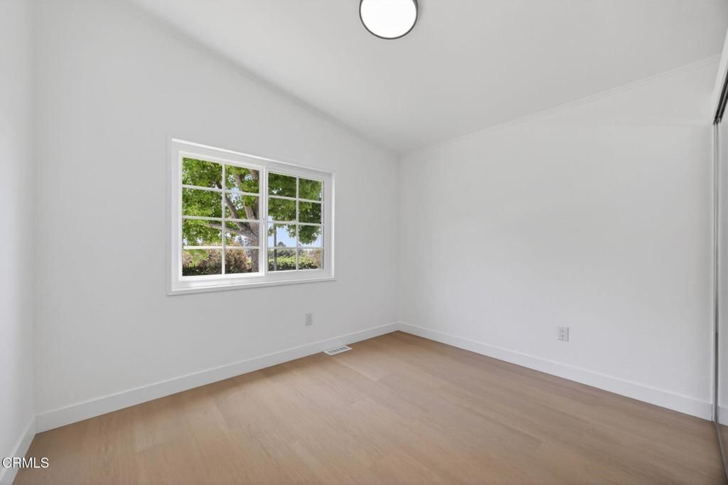 Image 24 of property listing at 397 Hupa Street, Ventura, CA 93001