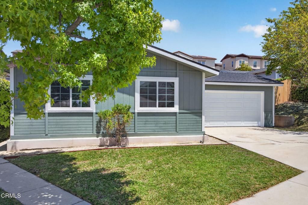 Image 6 of property listing at 397 Hupa Street, Ventura, CA 93001