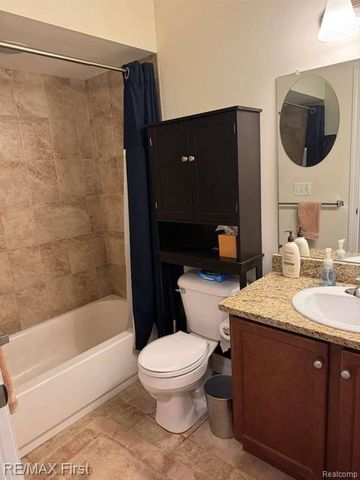 14349 Shadywood Drive, Sterling Heights, MI 48312