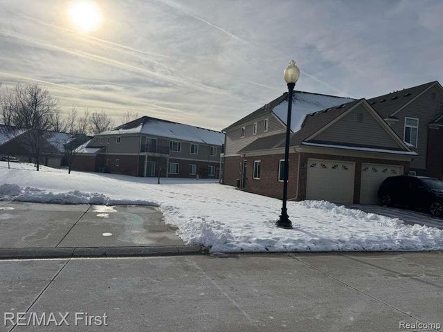 14349 Shadywood Drive, Sterling Heights, MI 48312