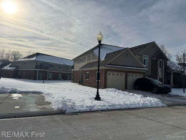 14349 Shadywood Drive, Sterling Heights, MI 48312