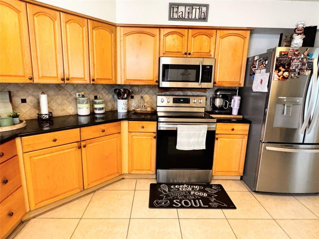 19811 Bellaw Woods Drive, Humble, TX 77338