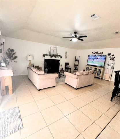 19811 Bellaw Woods Drive, Humble, TX 77338