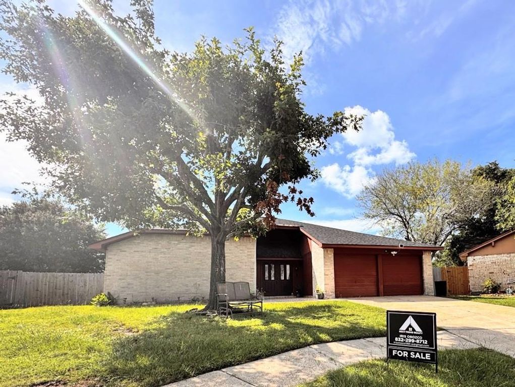 19811 Bellaw Woods Drive, Humble, TX 77338