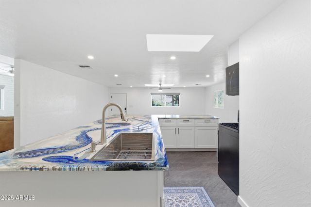 36975 N SUNSET Trail, Cave Creek, AZ 85331