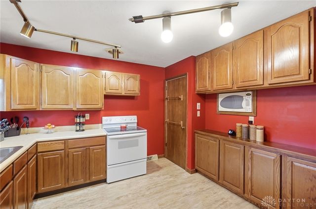 4749 Archmore Drive, Kettering, OH 45440