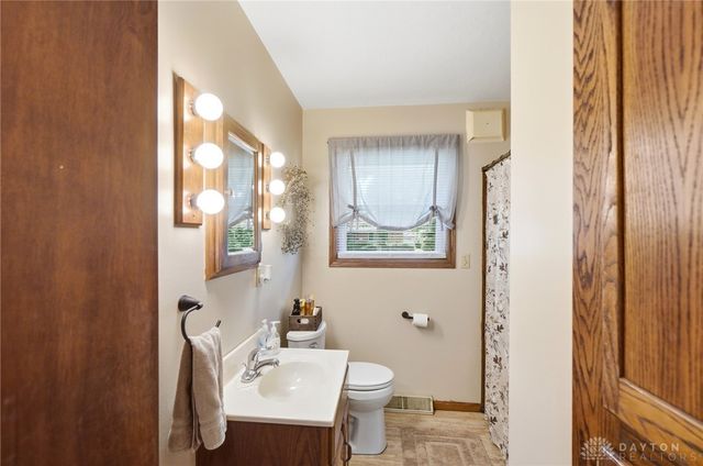 4749 Archmore Drive, Kettering, OH 45440