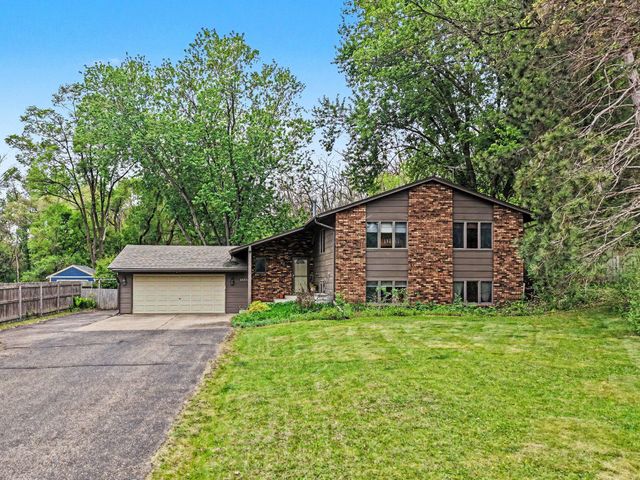 16011 3rd Street N, Lakeland, MN 55043