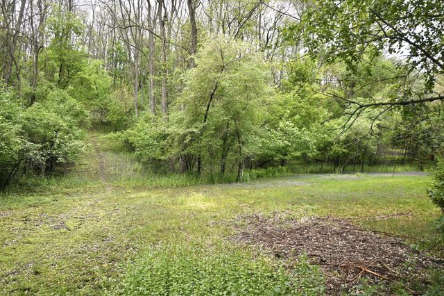 16011 3rd Street N, Lakeland, MN 55043