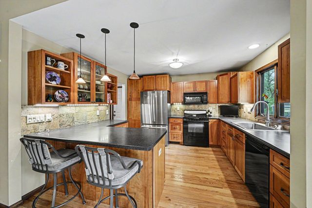 16011 3rd Street N, Lakeland, MN 55043