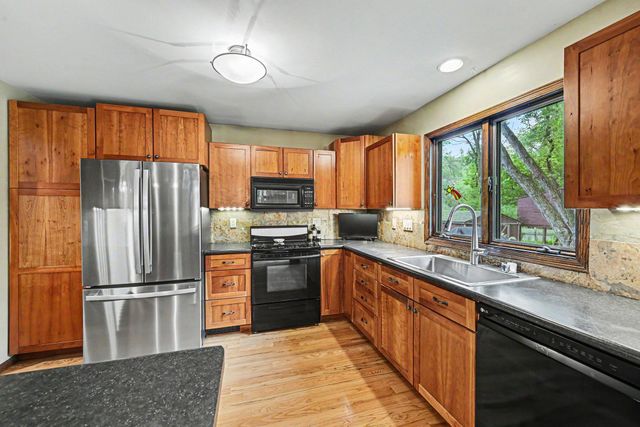 16011 3rd Street N, Lakeland, MN 55043