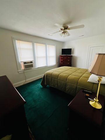 2721 S Staunton Road, Huntington, WV 25702
